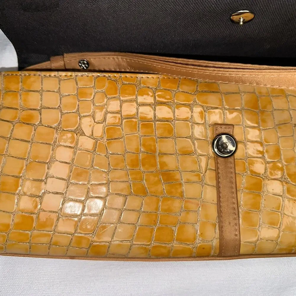 Vintage Faux Croc-Embossed Shoulder Clutch Bag - Tan Brown - Picture 2 of 7